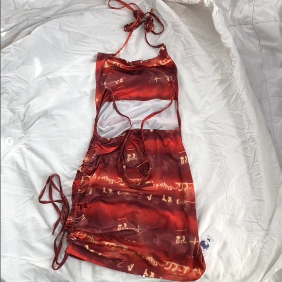 Mini backless dress - Picture 3 of 3